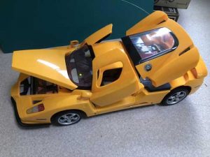 思い出のラジコンカーの修復