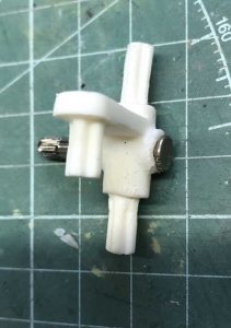 思い出のラジコンカーの修復